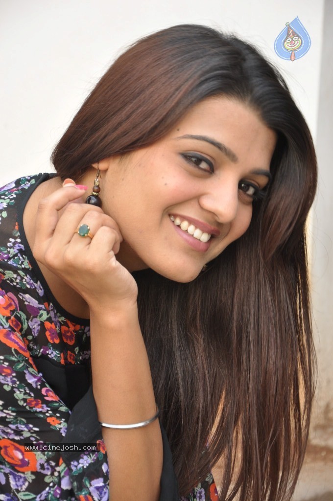 Tashu Kaushik Latest Gallery - 41 / 103 photos