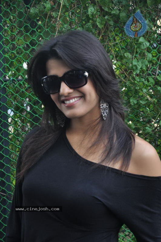 Tashu Kaushik Latest Photos - 47 / 76 photos