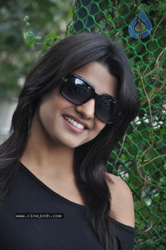 Tashu Kaushik Latest Photos - 56 / 76 photos