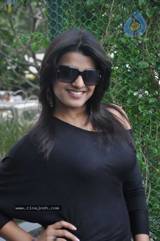 Tashu Kaushik Latest Photos - 62 / 76 photos