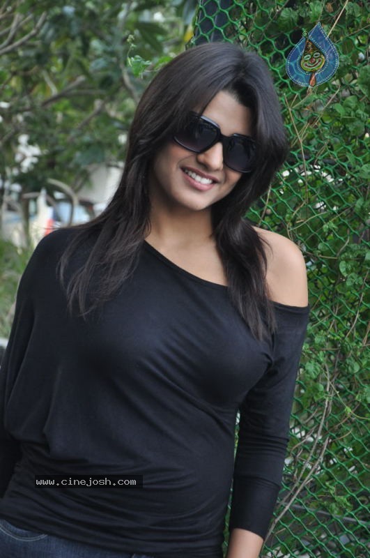 Tashu Kaushik Latest Photos - 72 / 76 photos