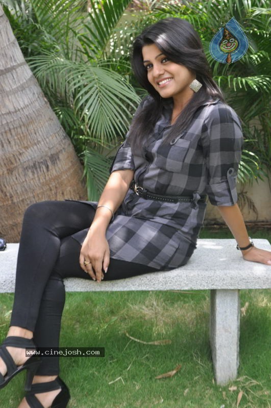 Tashu Kaushik Latest Stills - 37 / 128 photos
