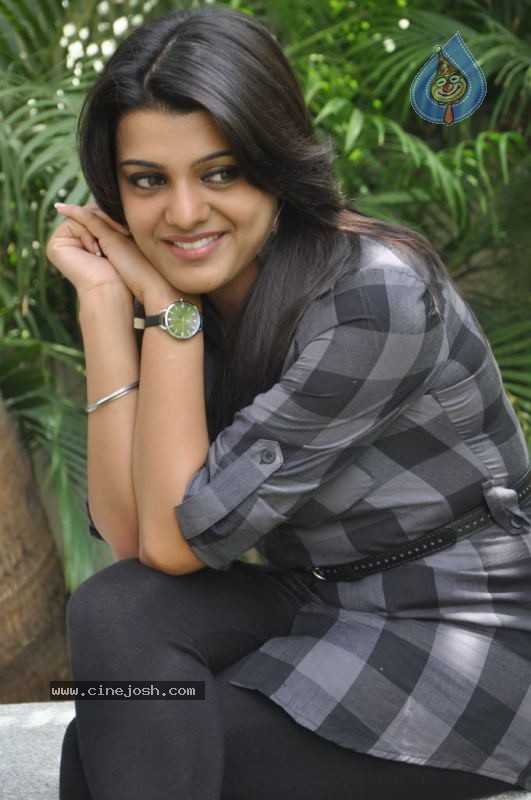 Tashu Kaushik Latest Stills - 106 / 128 photos