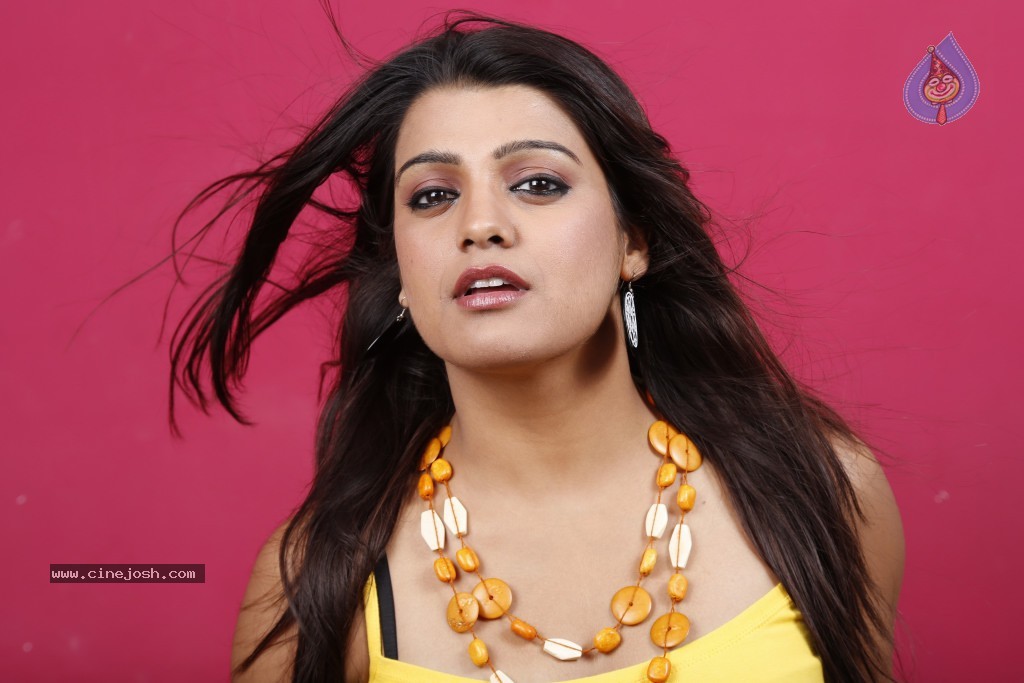 Tashu Kaushik New Hot Gallery - 120 / 132 photos