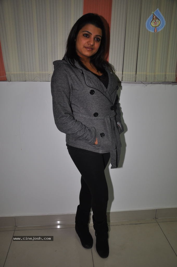 Tashu Kaushik New Stills - 6 / 76 photos