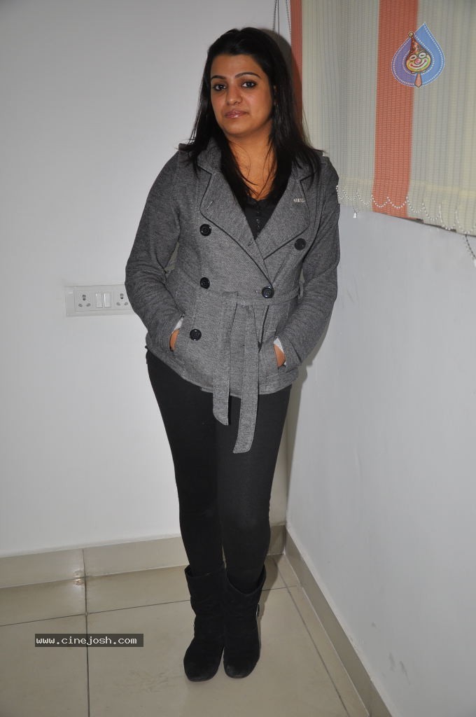 Tashu Kaushik New Stills - 30 / 76 photos