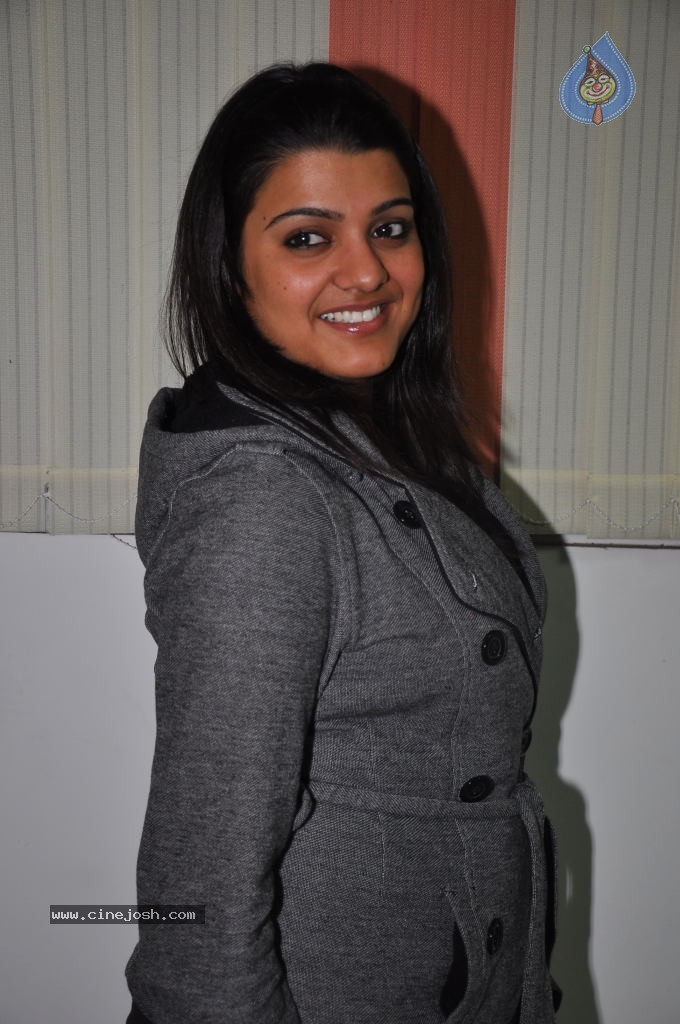 Tashu Kaushik New Stills - 31 / 76 photos