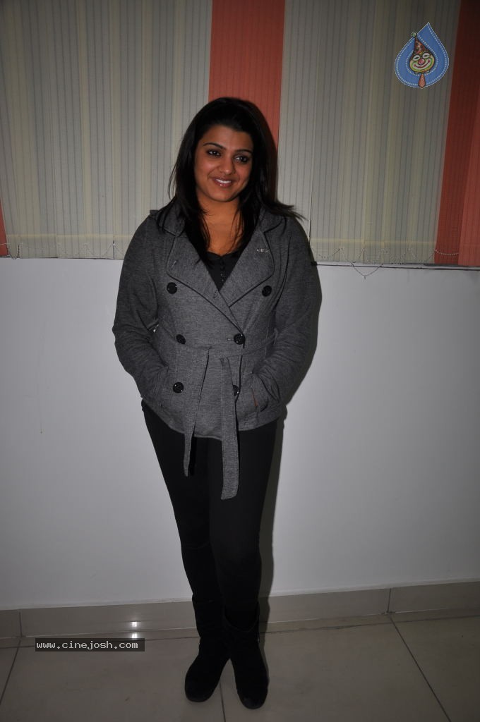 Tashu Kaushik New Stills - 60 / 76 photos