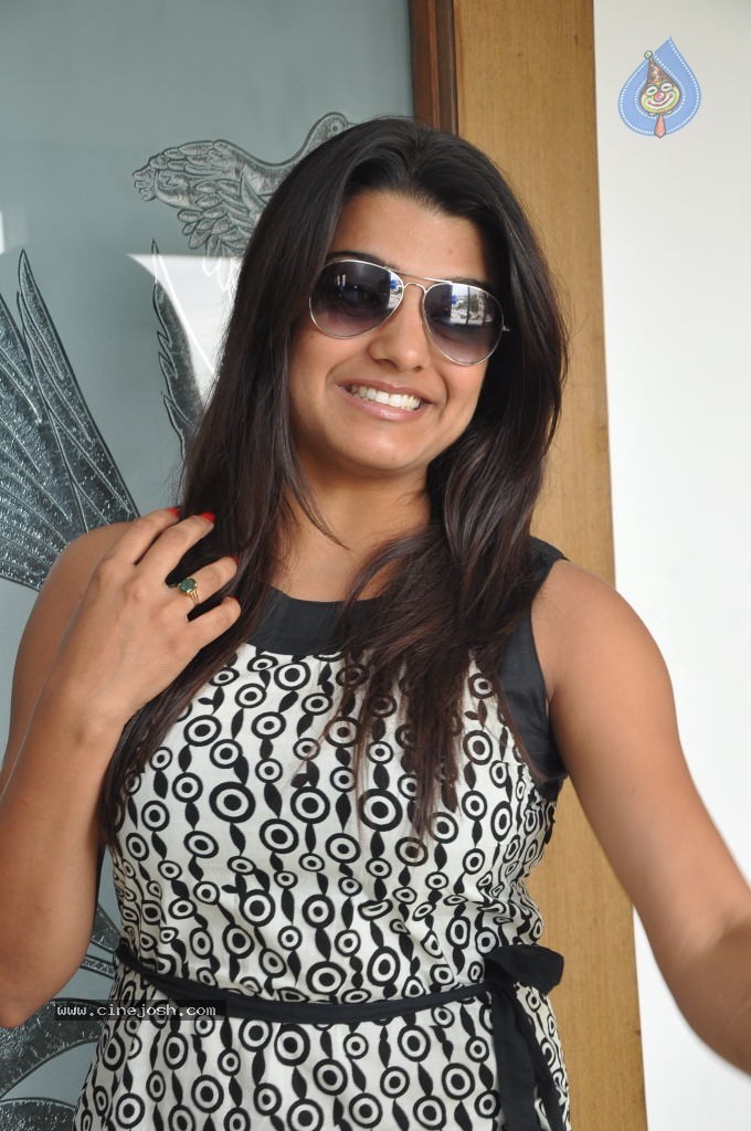 Tashu Koushik Latest Stills - 30 / 90 photos