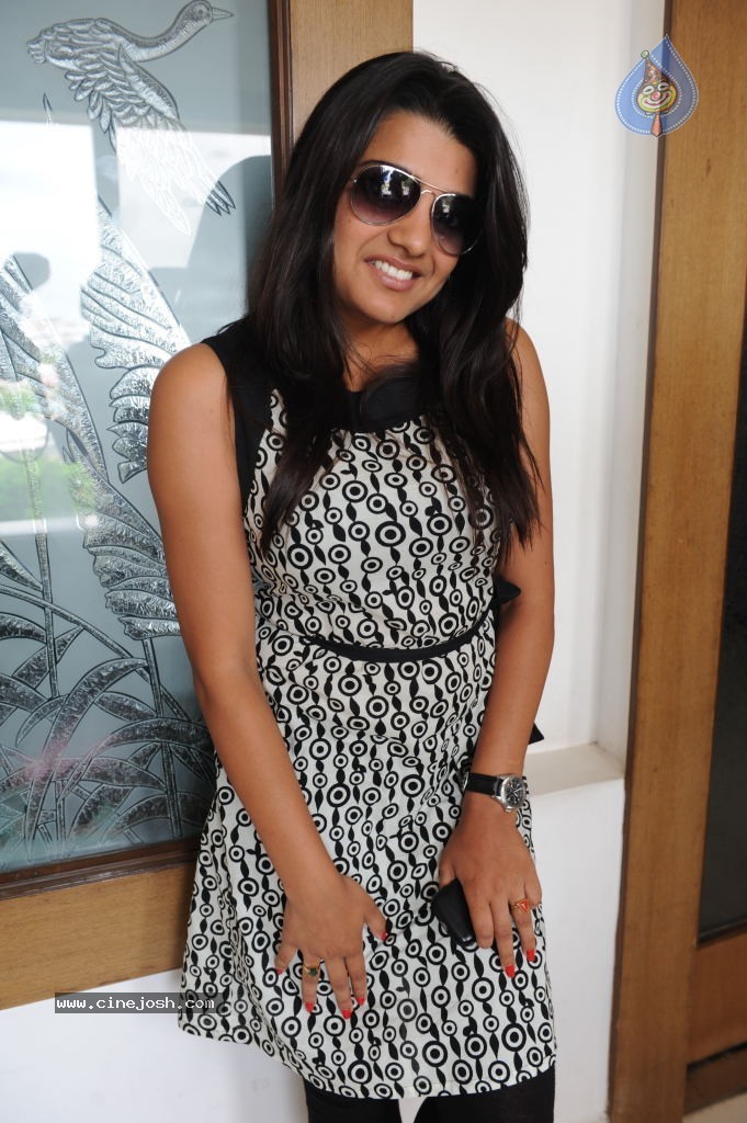 Tashu Koushik Latest Stills - 38 / 90 photos