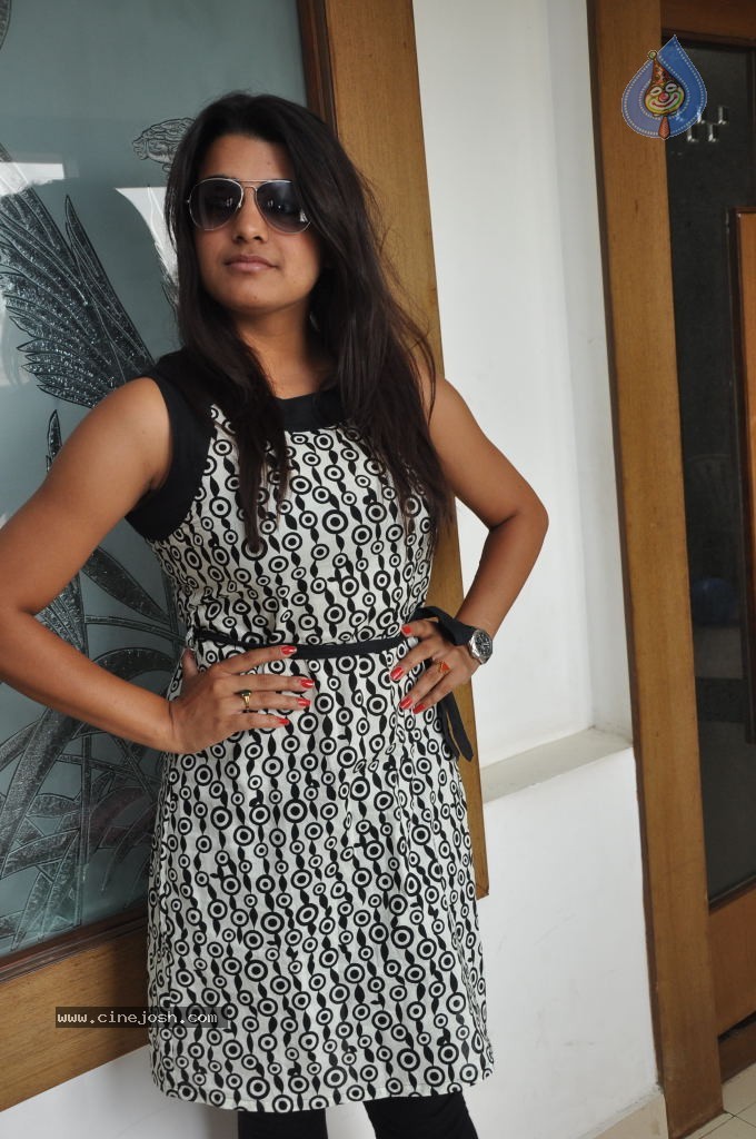 Tashu Koushik Latest Stills - 67 / 90 photos