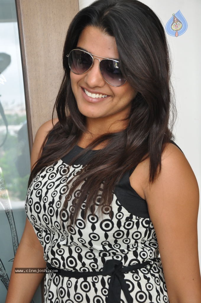 Tashu Koushik Latest Stills - 85 / 90 photos