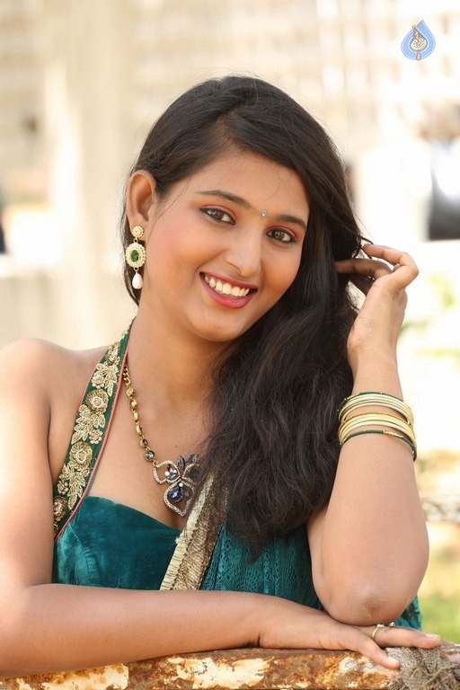 Teja Reddy Latest Pics - 29 / 37 photos