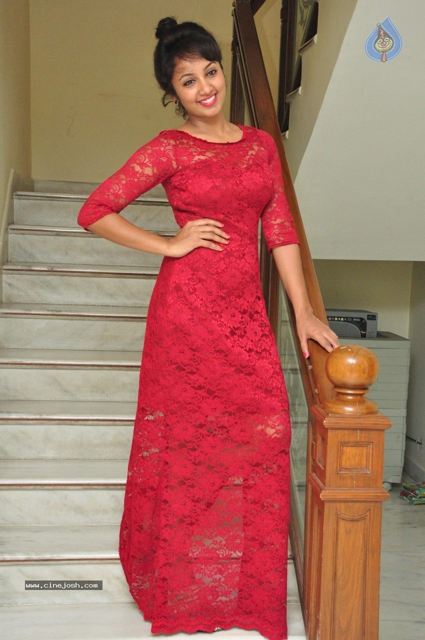 Tejaswi Latest Photos - 5 / 79 photos