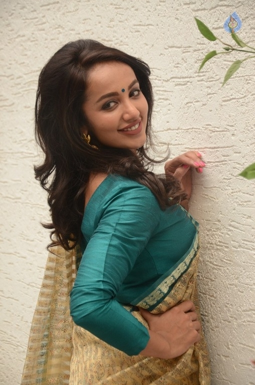 Tejaswi Madivada Latest Gallery - 2 / 17 photos