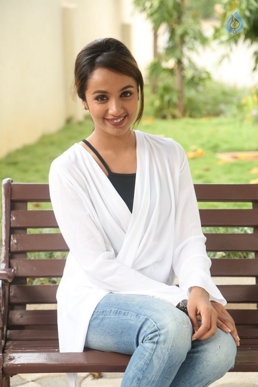 Tejaswi Madivada New Photos - 21 / 38 photos