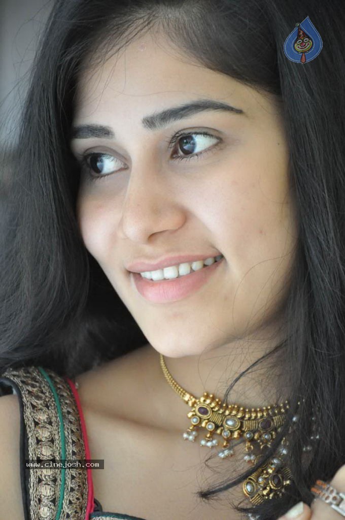 Thamakshi Stills - 10 / 43 photos