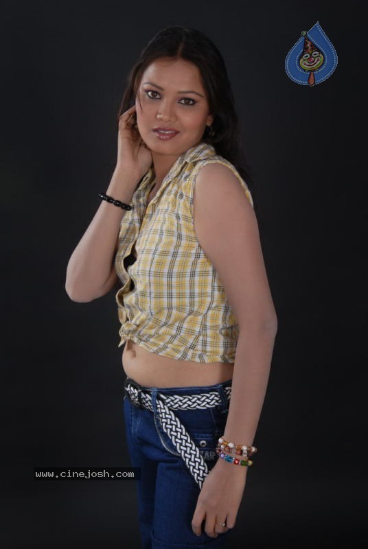 Thanmayi Hot Stills - 55 / 85 photos