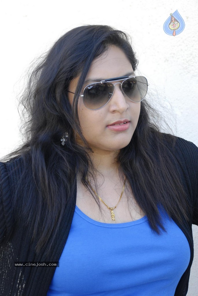 Tharuna Hot Stills - 6 / 72 photos