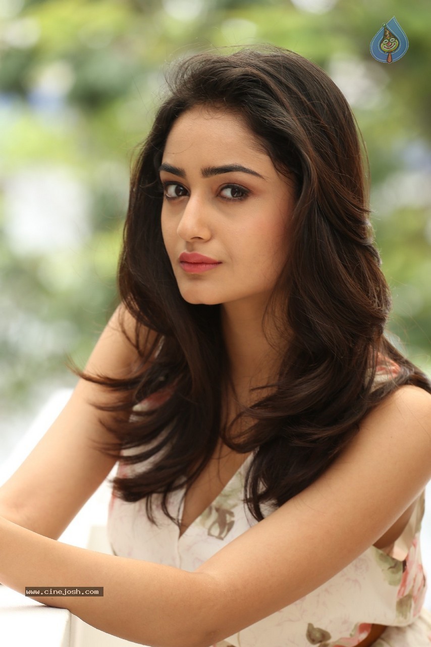 Tridha Choudhury New Gallery - 19 / 81 photos