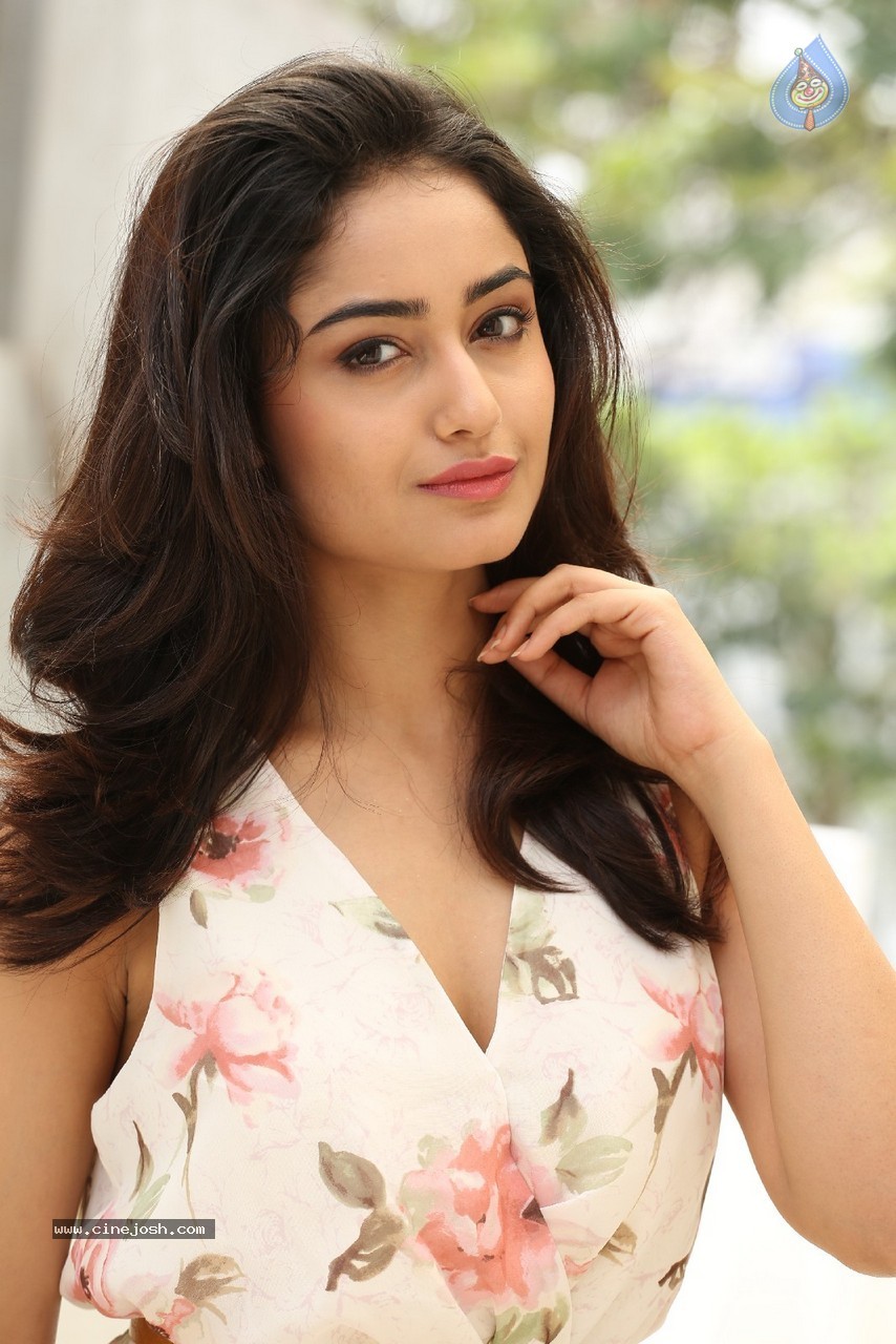 Tridha Choudhury New Gallery - 29 / 81 photos