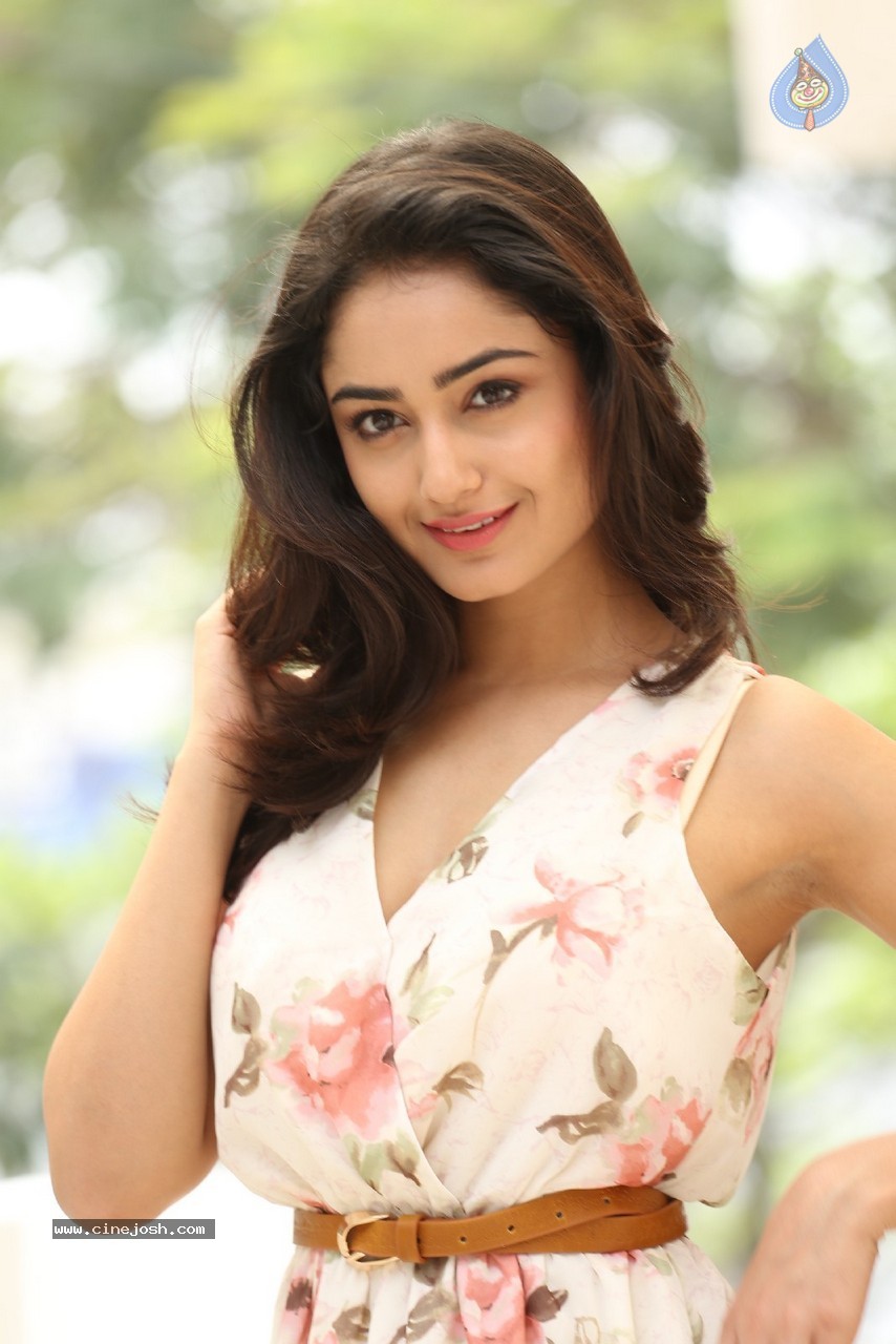 Tridha Choudhury New Gallery - 73 / 81 photos