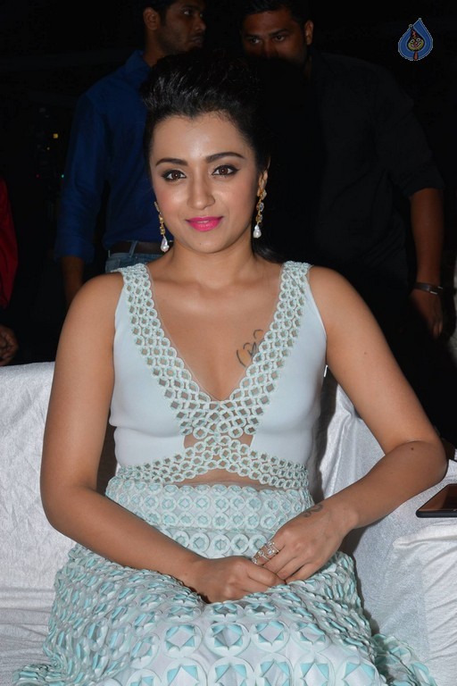 Trisha at Nayaki Audio Launch - 23 / 42 photos