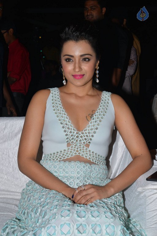 Trisha at Nayaki Audio Launch - 32 / 42 photos
