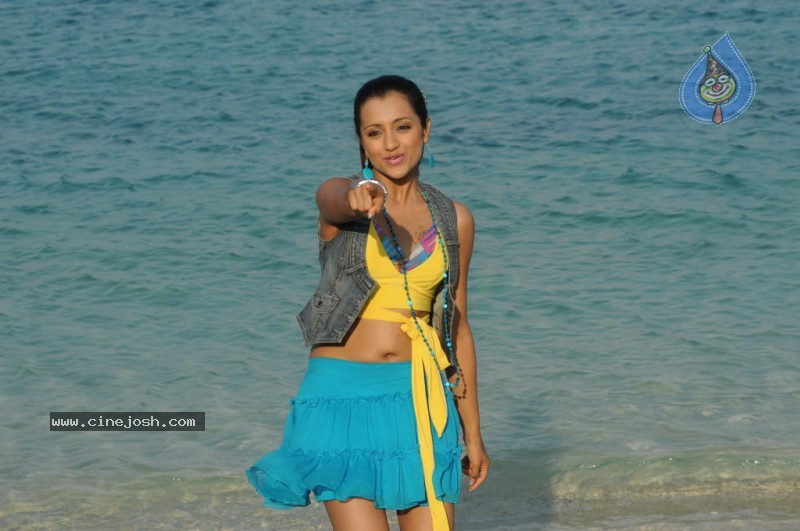 Trisha New Gallery - 96 / 175 photos