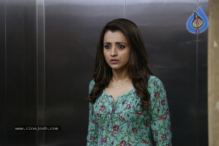 Trisha Stills - 16 / 21 photos