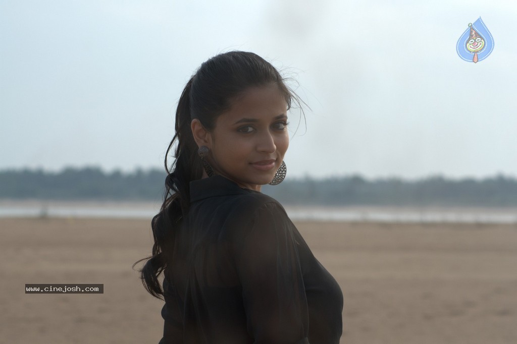 Trishala Shah New Photos - 29 / 64 photos