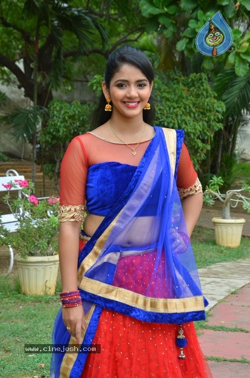 TV Serial Actress Gagana Photos - 8 / 14 photos