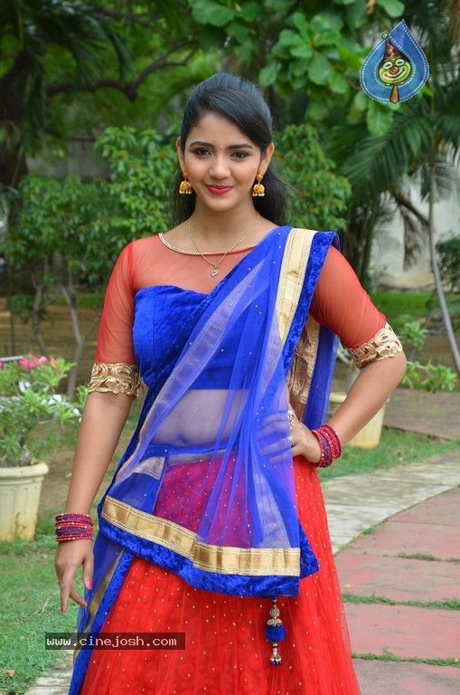 TV Serial Actress Gagana Photos - 9 / 14 photos