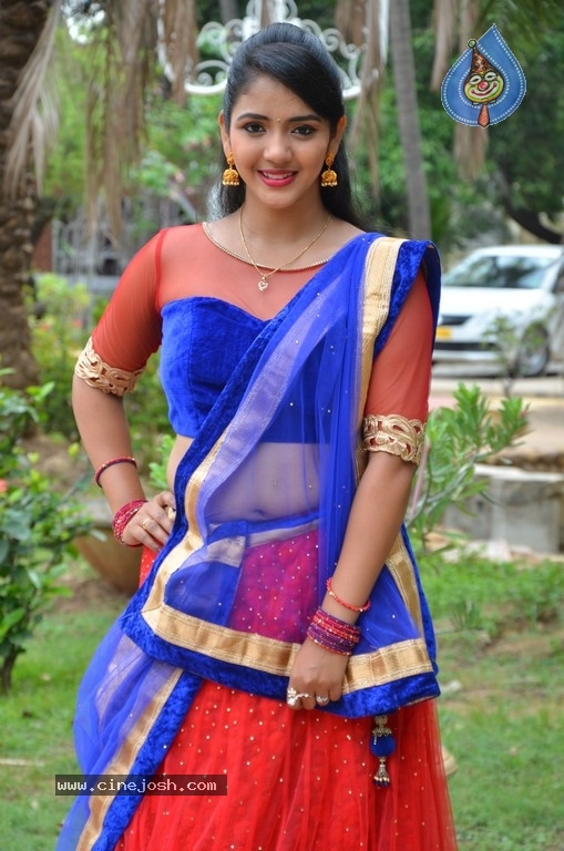 TV Serial Actress Gagana Photos - 11 / 14 photos