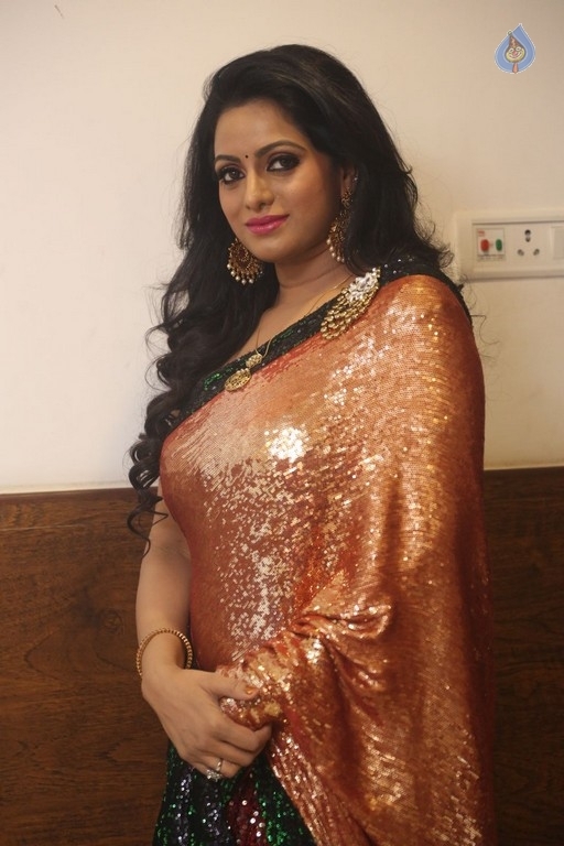 Udaya Bhanu New Photos - 31 / 55 photos