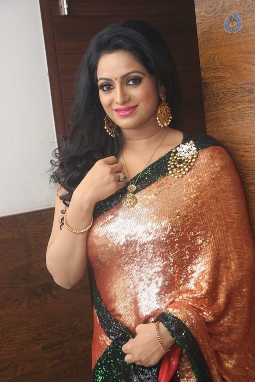 Udaya Bhanu New Photos - 48 / 55 photos