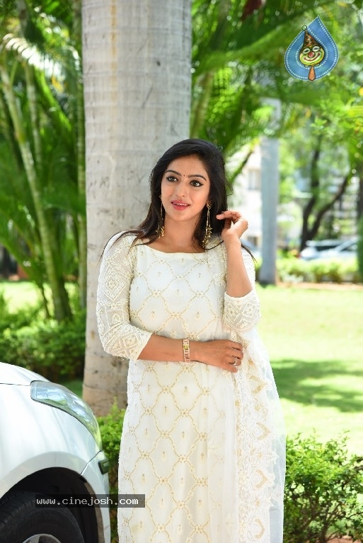 Vaibhavi Joshi Stills - 5 / 13 photos