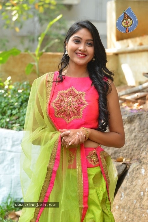 Vaishakhi Bhonam Photos - 9 / 11 photos