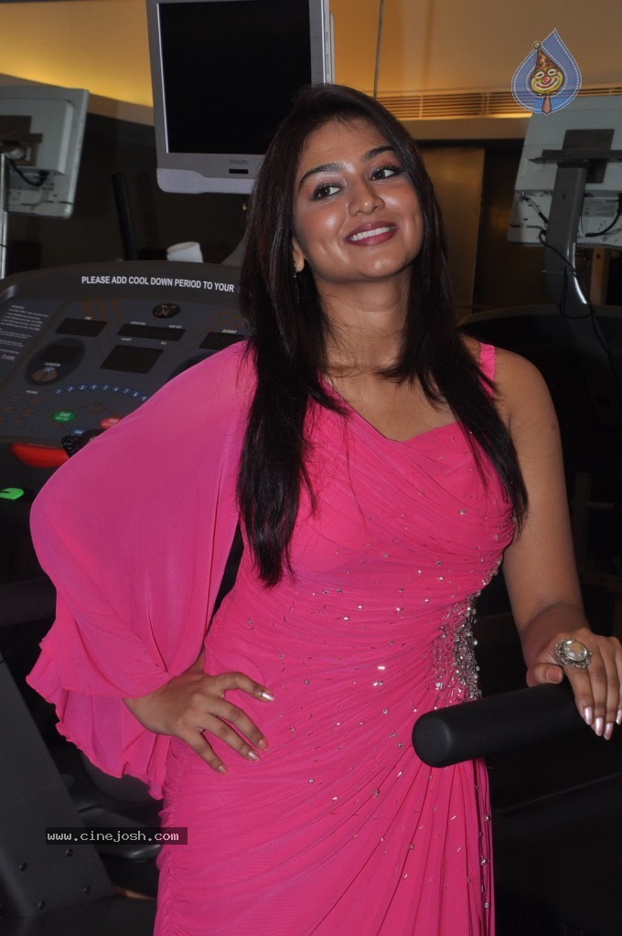 Varsha Ashwathi Stills - 7 / 47 photos