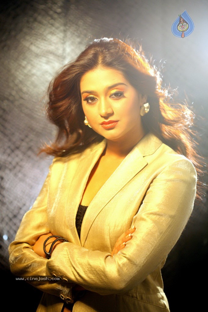 Varsha Ashwathi Stills - 10 / 47 photos