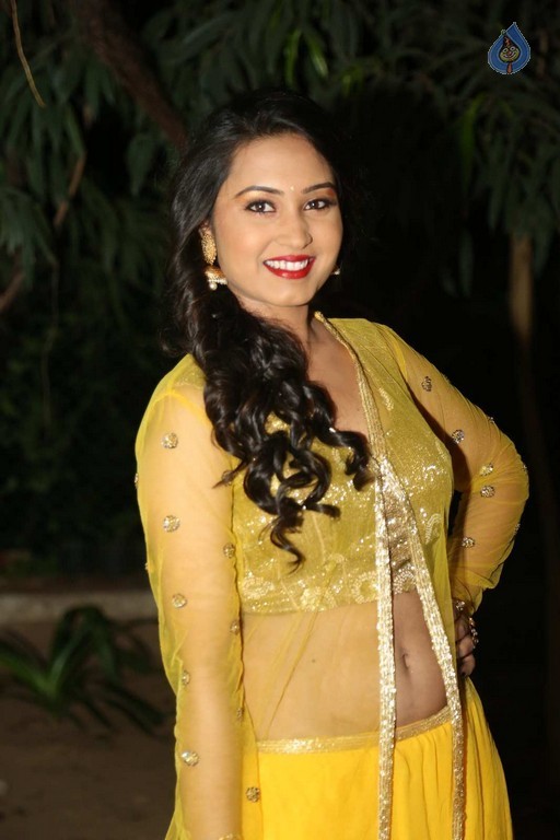 Vennela Photos - 18 / 39 photos