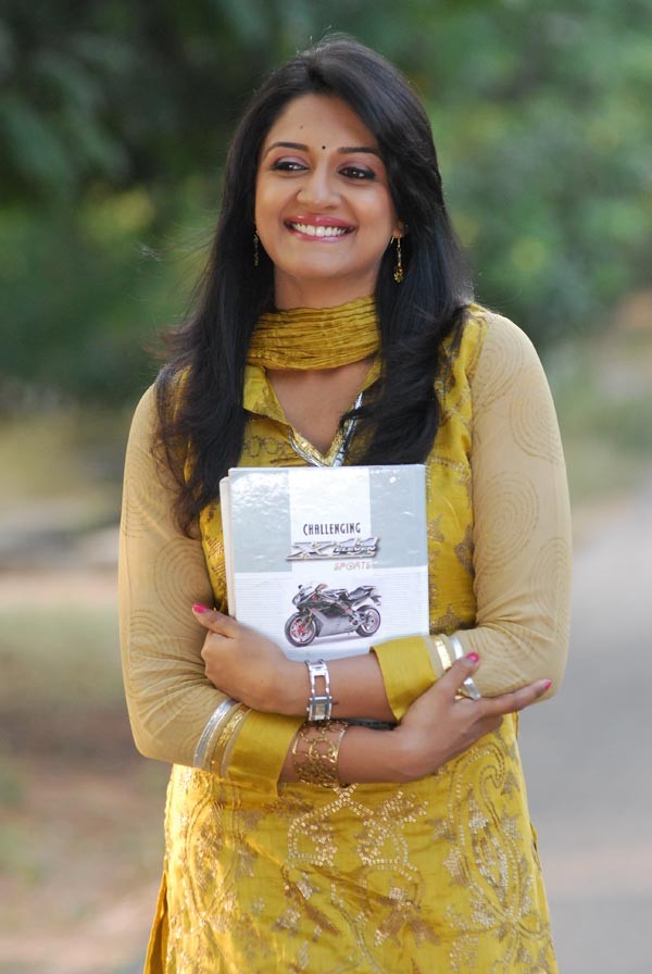 Vimala Raman Stills - 42 / 63 photos