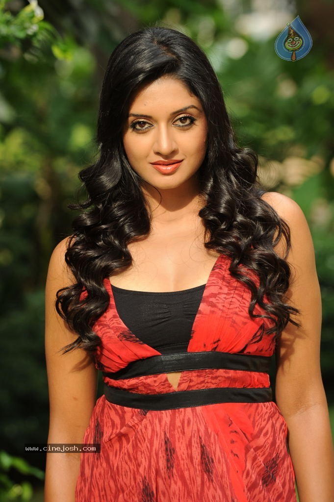 Vimala Raman High Resolution Photos - 23 / 70 photos