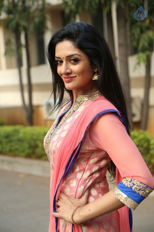 Vimala Raman Latest Gallery - 31 / 69 photos