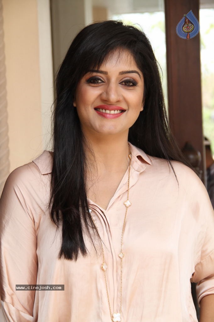 Vimala Raman Latest Photos - 26 / 107 photos