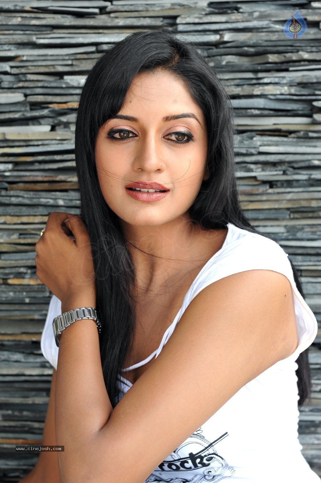 Vimala Raman New Hot Photos - 5 / 119 photos