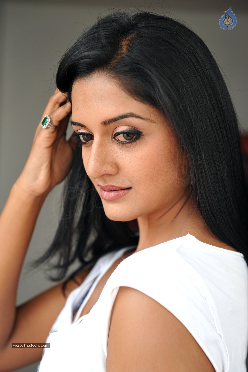 Vimala Raman New Hot Photos - 14 / 119 photos