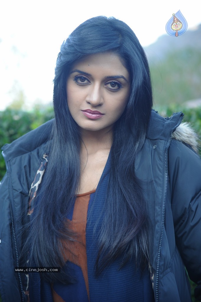 Vimala Raman New Stills - 6 / 65 photos