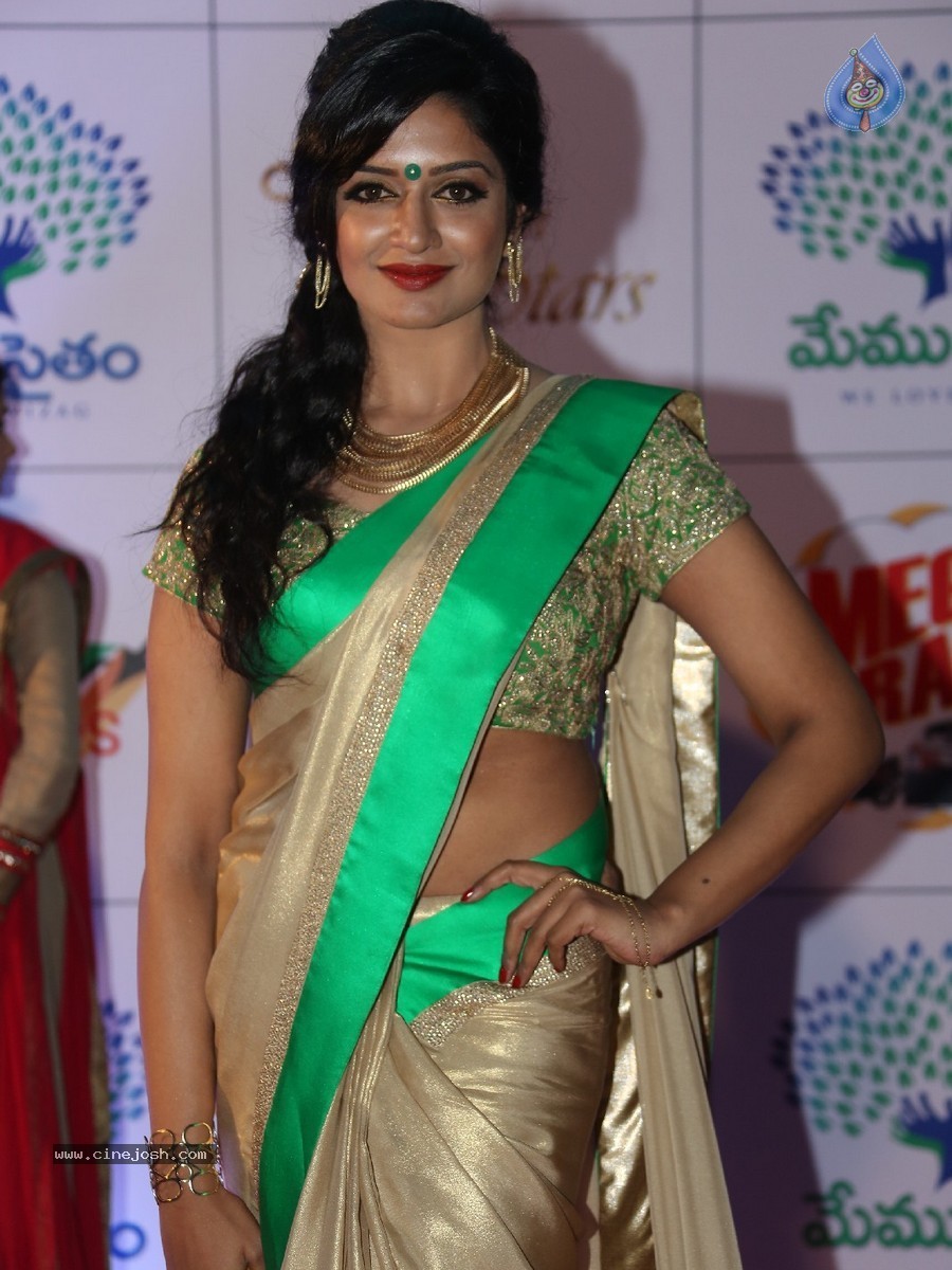 Vimala Raman New Stills - 32 / 60 photos