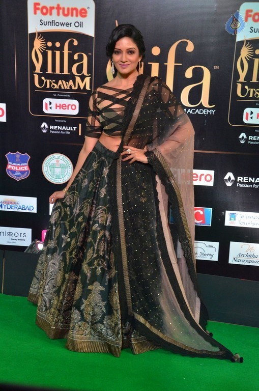 Vimala Raman Stills at IIFA 2017 - 30 / 30 photos